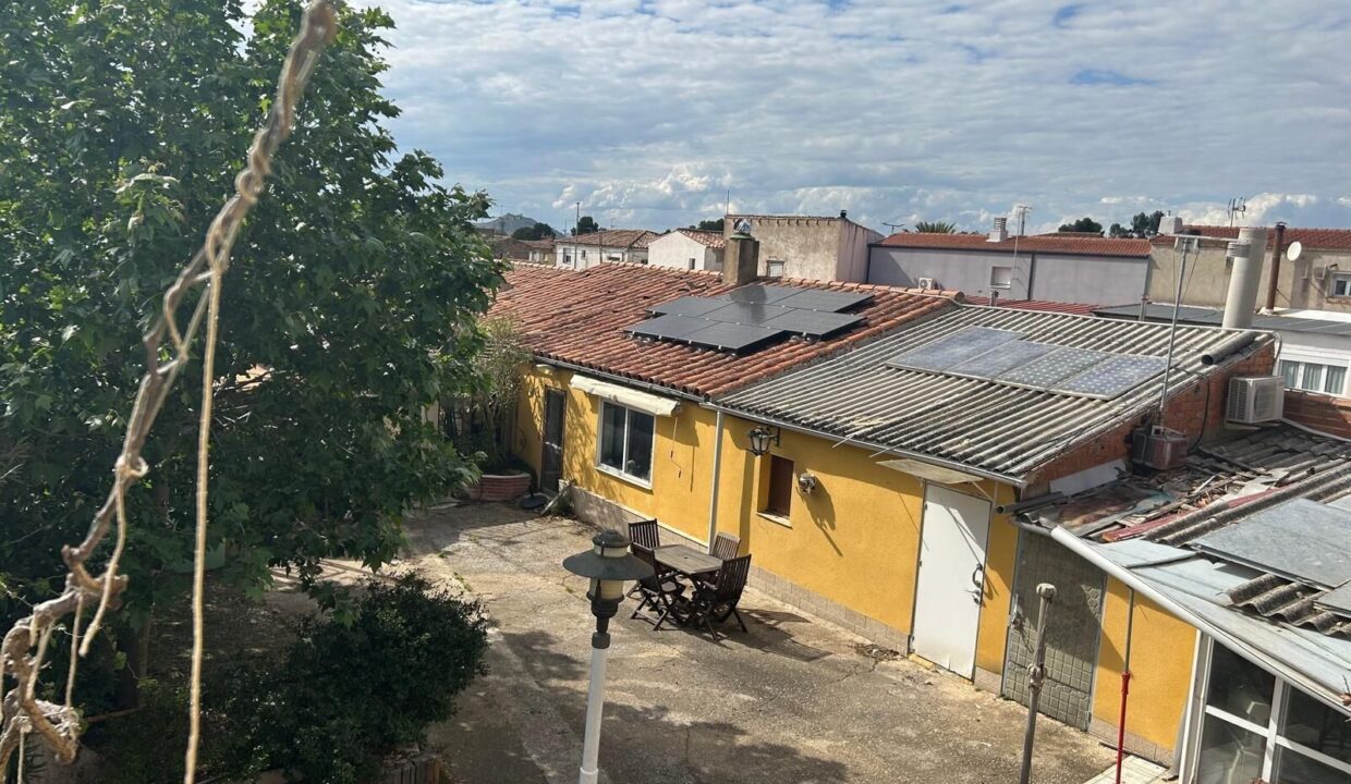 adcaca37